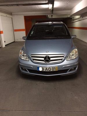 Mercedes-Benz B 180 CDI SPORT Dezembro/05 - à venda -