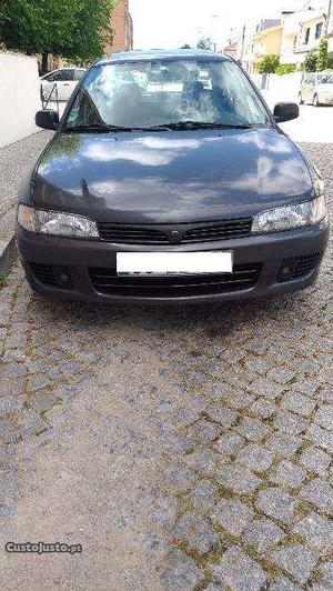 Mitsubishi Lancer 1.3 glx Março/98 - à venda - Ligeiros