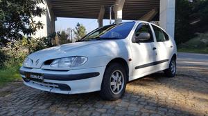 Renault Mégane DIREÇAO ASSISTIDA Agosto/97 - à venda -