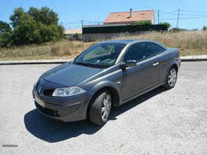 Renault Mégane v automatico Fevereiro/07 - à venda -