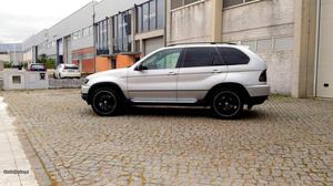 BMW X5 3.0d-PACK-M-1DONO Setembro/04 - à venda - Ligeiros