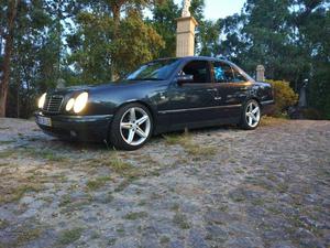 Mercedes-Benz E 290 avantgarde Outubro/96 - à venda -