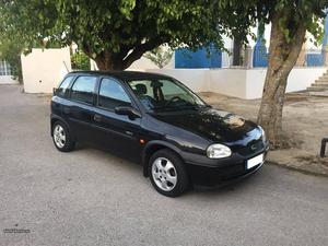 Opel Corsa v (75cv) Janeiro/00 - à venda - Ligeiros