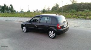 Renault Clio 1.5 dci 85cv Outubro/02 - à venda - Ligeiros