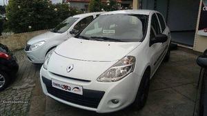 Renault Clio III 1.5 DCI 75 Fevereiro/13 - à venda -