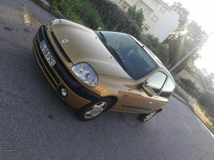 Renault Clio mtv music Junho/00 - à venda - Ligeiros