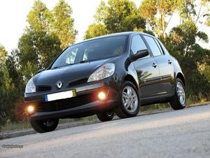 Renault Clio v Dyn.S 5p Março/08 - à venda -