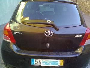 Toyota Yaris  Janeiro/09 - à venda - Ligeiros