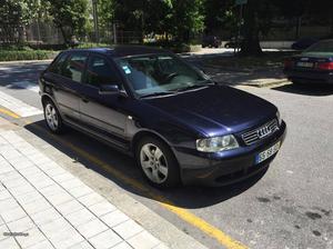 Audi A Tdi 130 cv Julho/01 - à venda - Ligeiros