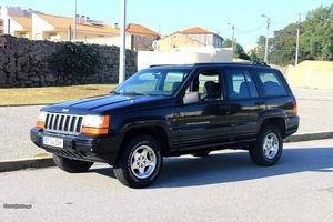 Jeep Grand Cherokee 4.0 Laredo Outubro/99 - à venda -