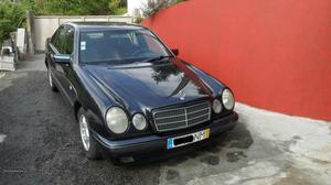 Mercedes-Benz E 220 D estimado Novembro/97 - à venda -