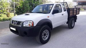 Nissan Pick Up D22 4x4 King Cab Março/02 - à venda -