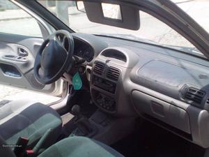 Renault Clio 1.4 Agosto/98 - à venda - Ligeiros