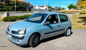 Renault Clio 1.5 DCI Dezembro/02 - à venda - Comerciais /