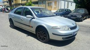 Renault Laguna PREVILIGE Novembro/01 - à venda - Ligeiros