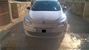 Renault Mégane 1.5 DCI (90 cv) Novembro/11 - à venda -