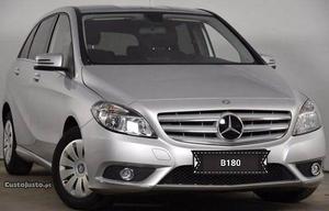 Mercedes-Benz B 180 CDI Dezembro/13 - à venda - Ligeiros