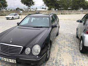 Mercedes-Benz E 220 w210 Maio/00 - à venda - Ligeiros