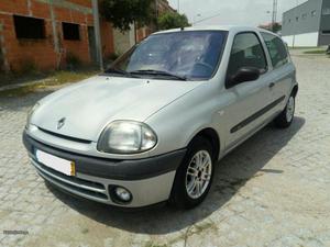 Renault Clio Rt 1.2 GPL Maio/98 - à venda - Ligeiros