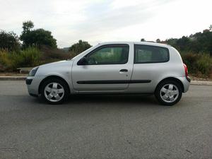 Renault Clio storia Janeiro/06 - à venda - Comerciais /