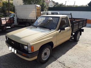 Toyota Hilux 2.4D Pick-up Abril/87 - à venda - Pick-up/