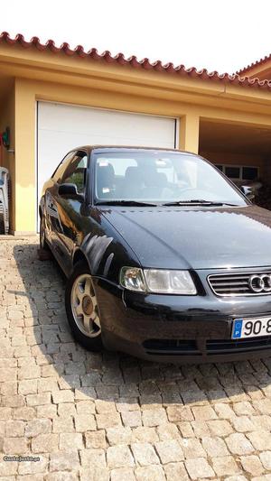 Audi A portas Maio/00 - à venda - Ligeiros