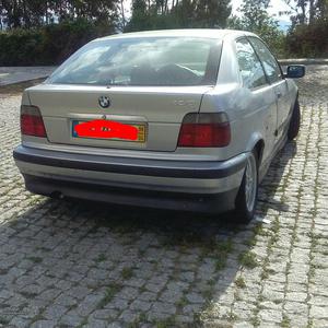 BMW 318 Hatchback Abril/98 - à venda - Ligeiros
