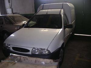 Ford Courier 1.8 D Junho/96 - à venda - Comerciais / Van,