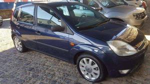 Ford Fiesta 1.4 diesel Dezembro/04 - à venda - Ligeiros