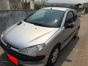 Peugeot 206 hdi Dezembro/02 - à venda - Ligeiros