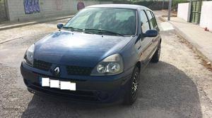 Renault Clio v IMPECAVEL Março/02 - à venda -