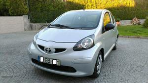 Toyota Aygo 1.0 Citadino e D/A Julho/07 - à venda -