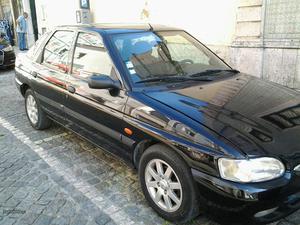 Ford Escort 1.8 TD Novembro/97 - à venda - Ligeiros