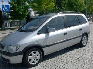Opel Zafira 1.6 Elegance 7 lug Junho/01 - à venda -