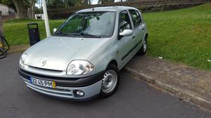 Renault Clio 1.2 de  Abril/00 - à venda - Ligeiros