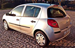 Renault Clio v Novo Preço! Maio/06 - à venda -
