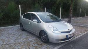 Toyota Prius 1.5HSD Abril/04 - à venda - Ligeiros