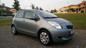 Toyota Yaris 1.0 1 dono km Maio/08 - à venda -