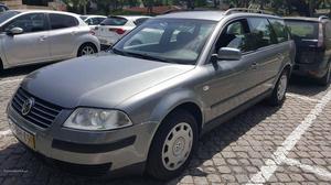 VW Passat 1.9 TDI 130 CV Março/03 - à venda - Ligeiros