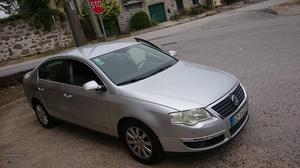 VW Passat Tdi Maio/05 - à venda - Ligeiros Passageiros,