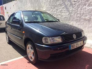 VW Polo 1.4 Abril/97 - à venda - Ligeiros Passageiros,