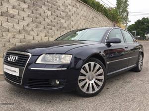 Audi A8 4.2 TDI Quattro Tip. Março/06 - à venda - Ligeiros