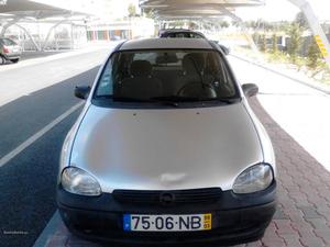 Opel Corsa corsa b Outubro/99 - à venda - Ligeiros