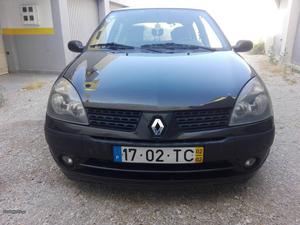 Renault Clio  privilege Março/02 - à venda - Ligeiros