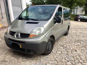 Renault Trafic 2.0dci 115cv Março/07 - à venda - Ligeiros