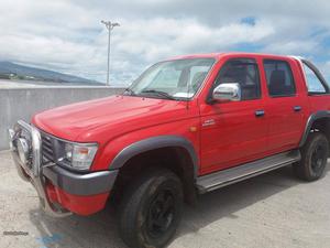 Toyota Hilux 4x4 Novembro/98 - à venda - Pick-up/