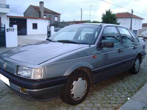 VW Passat 1.8 GL 90 cv Março/93 - à venda - Ligeiros