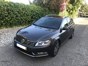 VW Passat V. 1.6 TDi 105cv NAV Maio/14 - à venda - Ligeiros