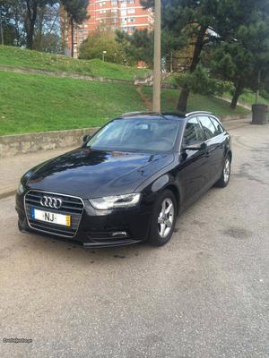 Audi A4 Avant Dezembro/12 - à venda - Ligeiros Passageiros,