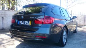  BMW Série  d Touring Navigation (184cv) (5p)